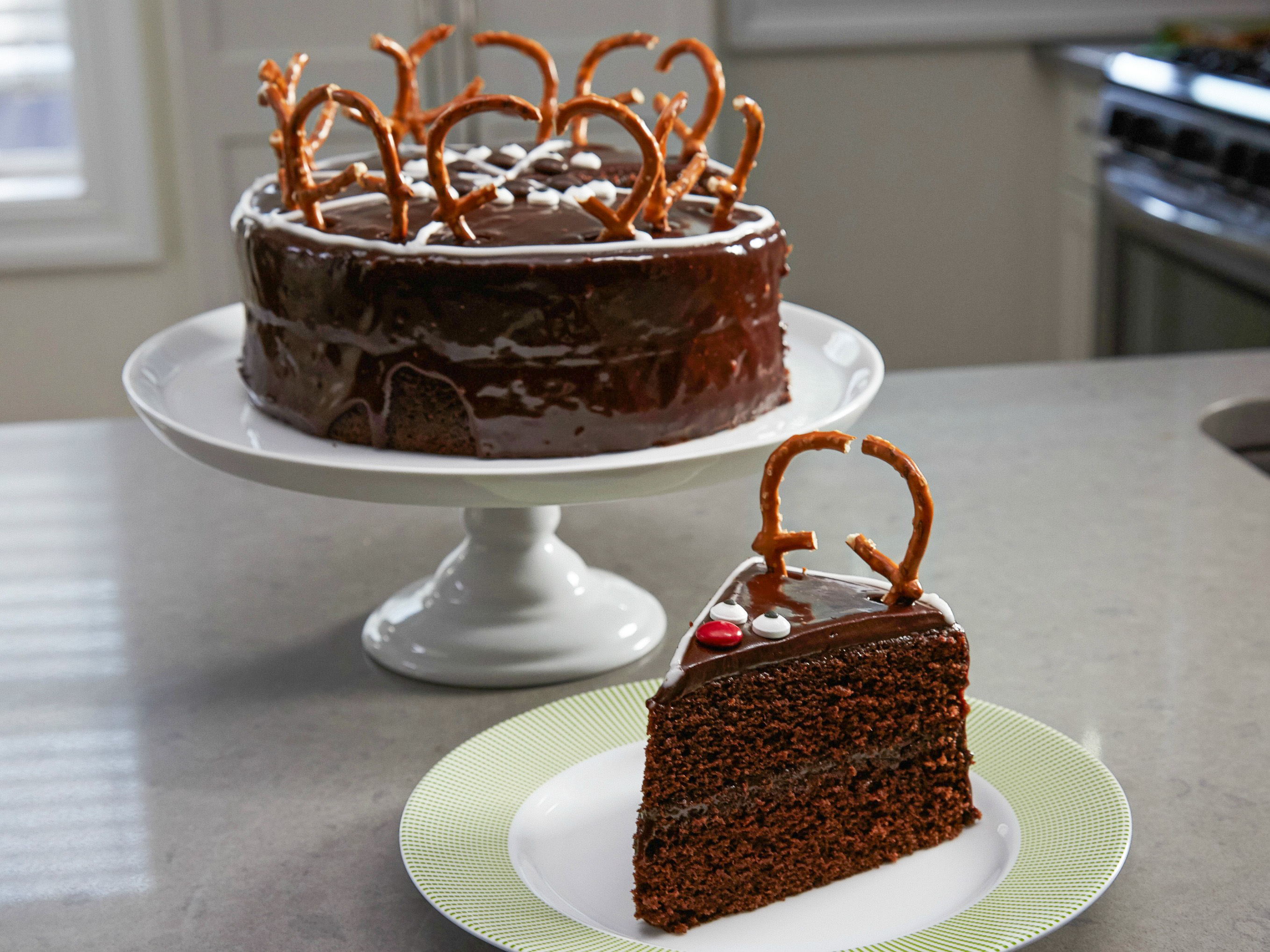 Chocolate Brownie Reindeer Cake with Cranberries & White Chocolate Chunks —  Gourmet Mum