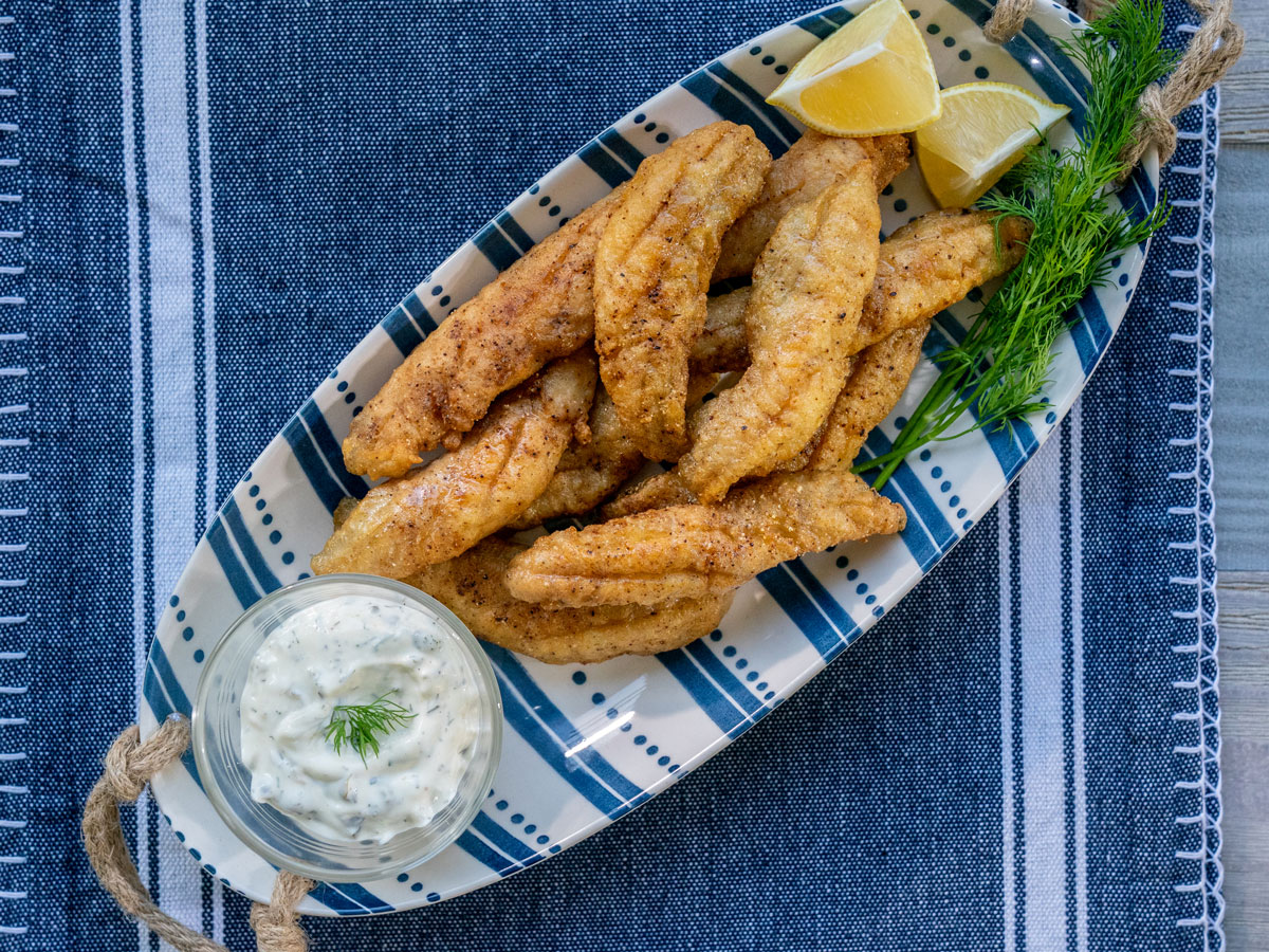 Classic Fish and Chips with tartar sauce - Daen's Kitchen
